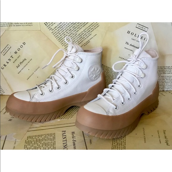 Converse Chuck Taylor Hi Top Lugged 2.0 Leather Sneaker Boot Cream Gum - Picture 4 of 6